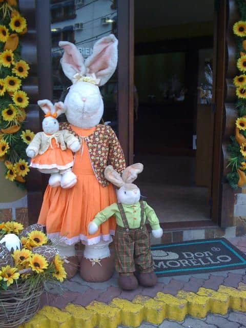 erros comuns ao decorar loja para páscoa