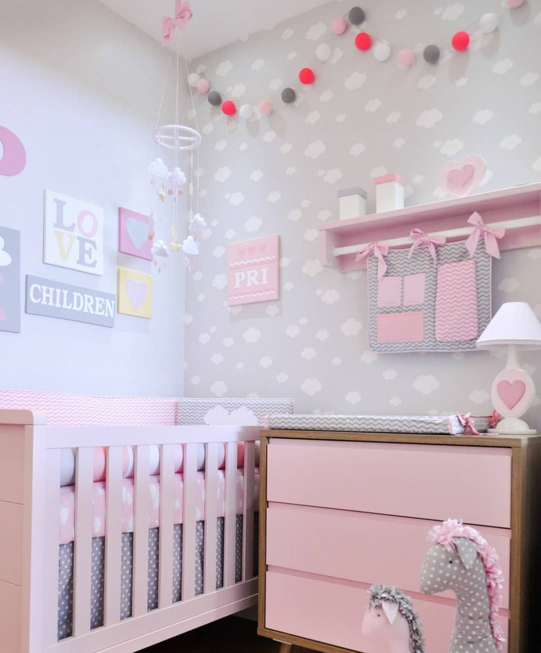 decoração quarto de bebê menina tema floresta encantada