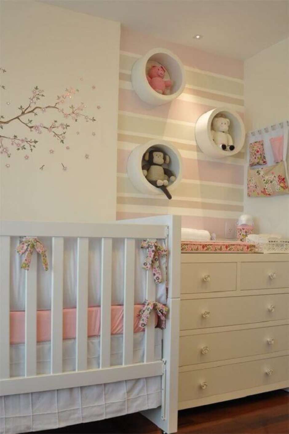 quanto custa decorar um quarto de bebê menina