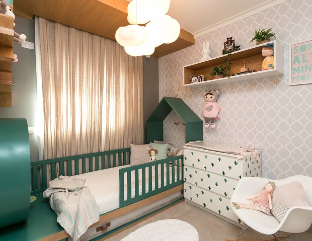 quarto montessoriano vs tradicional menino 2 anos