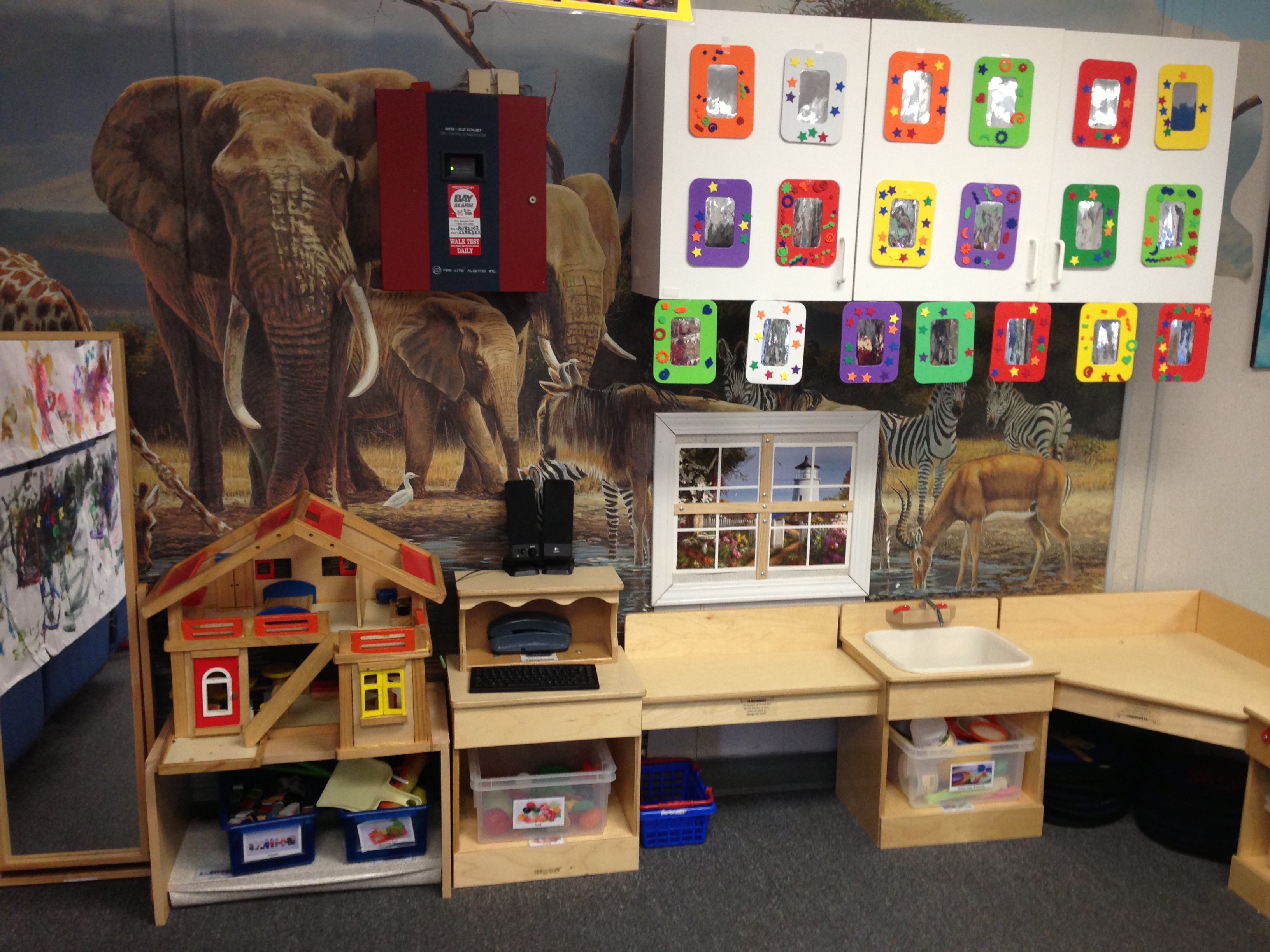 decoração reggio emilia versus montessori