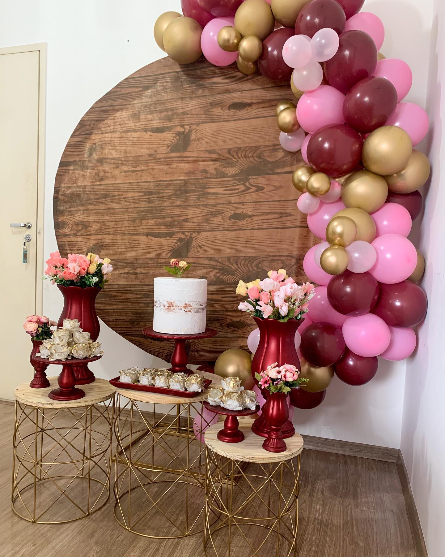 erros comuns ao usar rosa e marsala na decoração