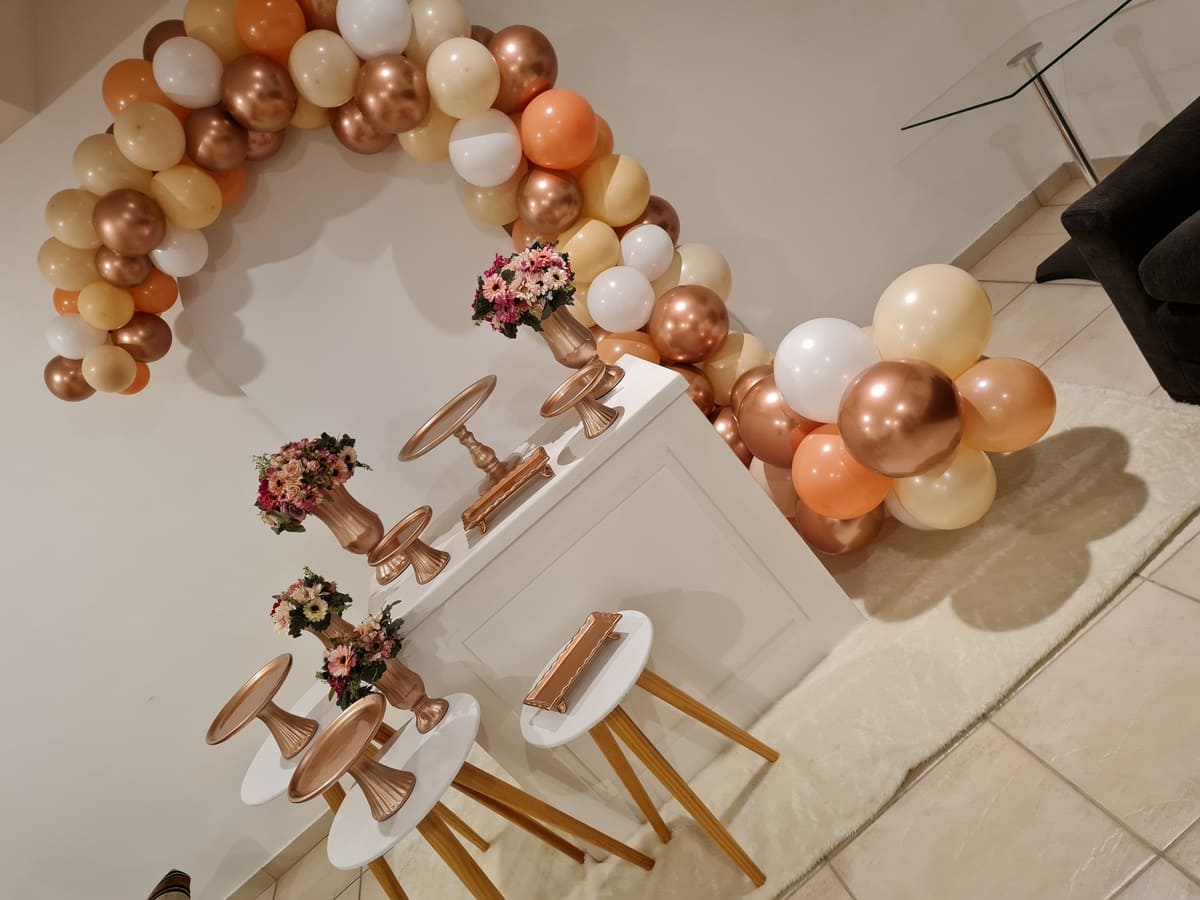 ideias de decoração rose gold para sala de estar