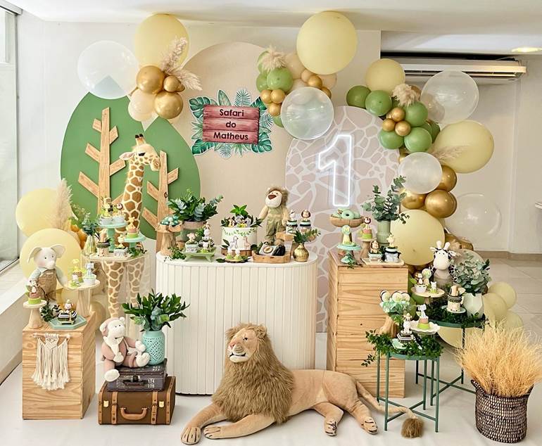 decoração safari 1 ano