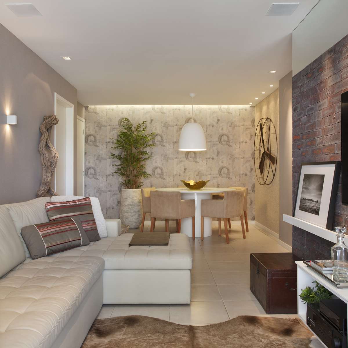 ideias de decoração sala estreita e comprida com fotos