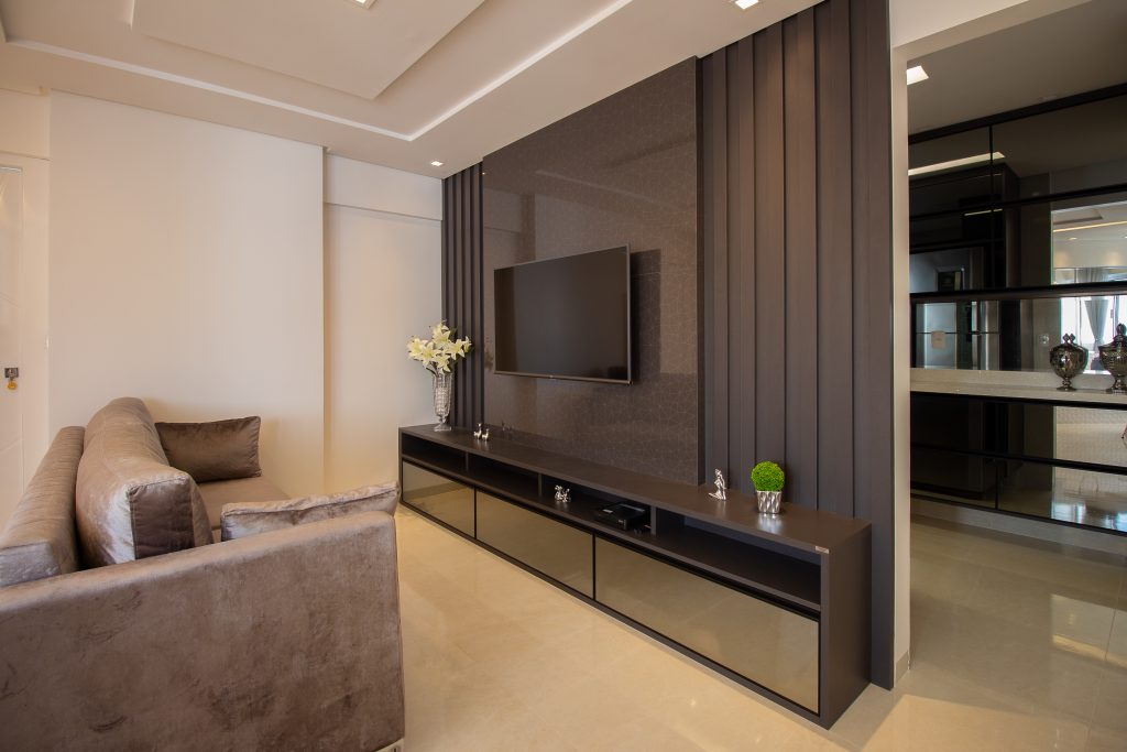 ideias de decoração sala estreita e comprida com fotos