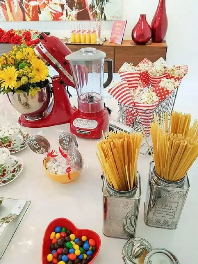 decoração simples chá de panela moderno