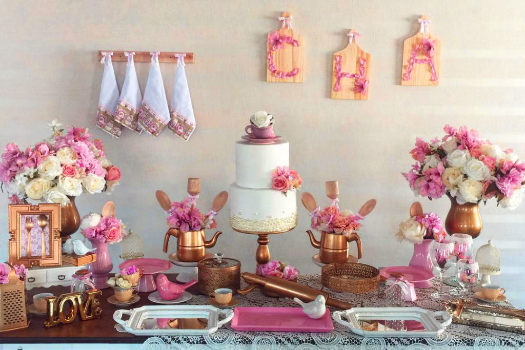 decoração simples chá de panela com utensílios