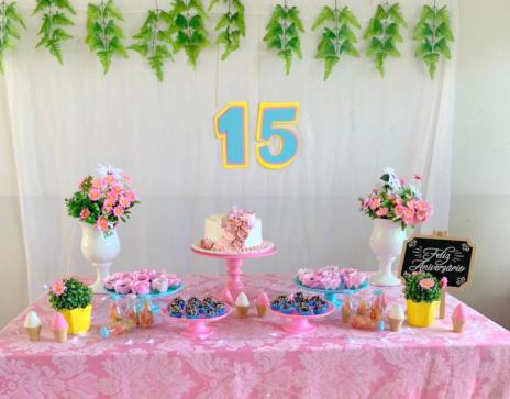 decoração 15 anos simples e barata em casa