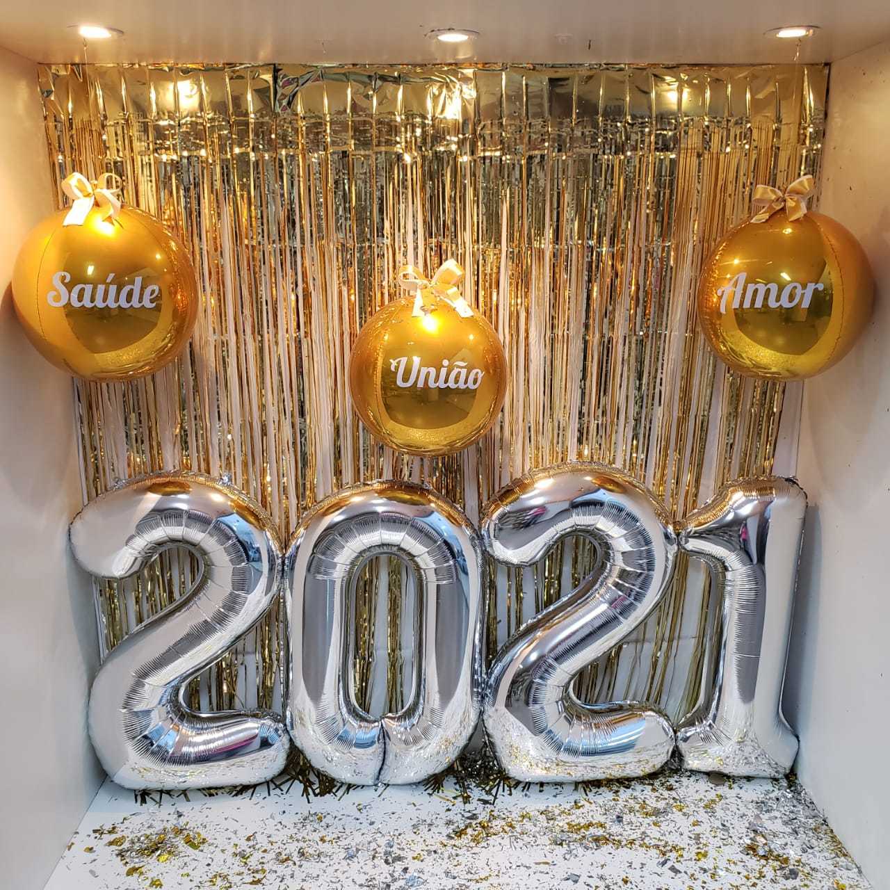 decoração simples de reveillon para apartamento