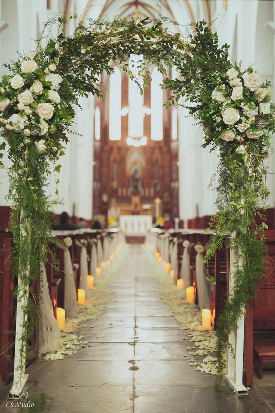 decoração simples igreja batizado