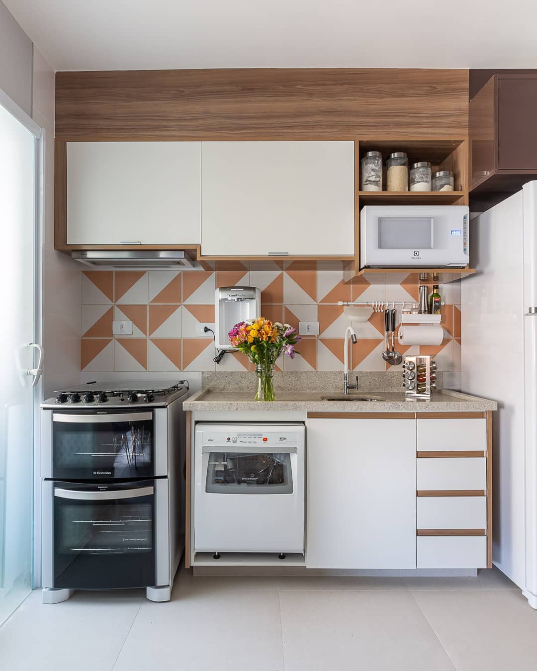 quanto custa decorar uma cozinha simples