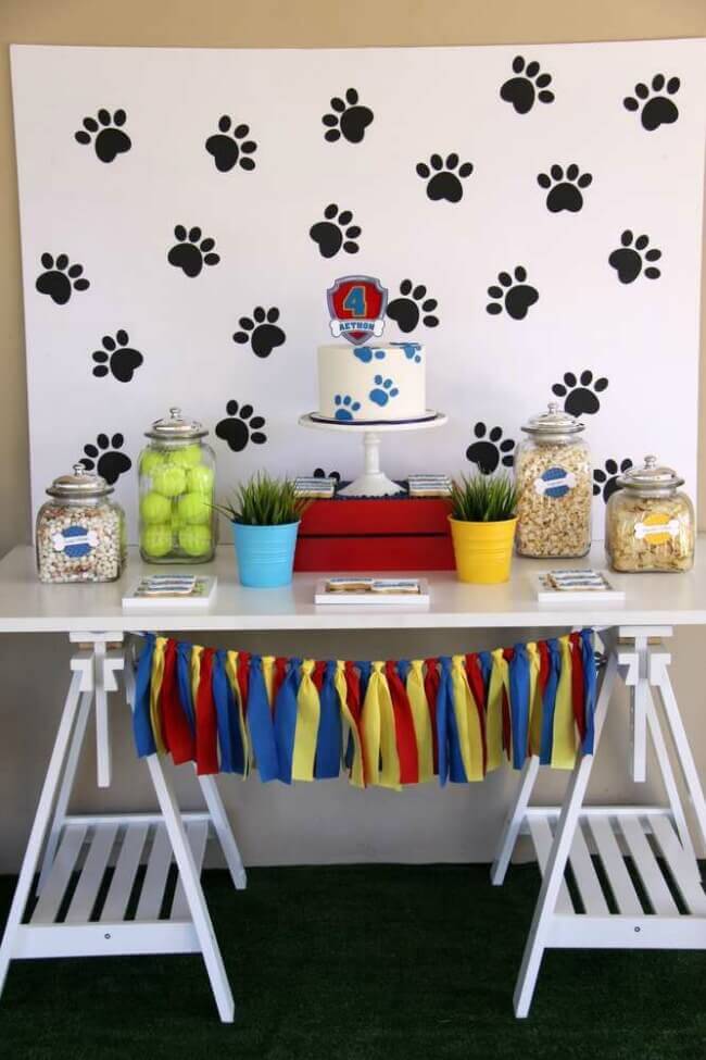 decoração simples patrulha canina festa em casa