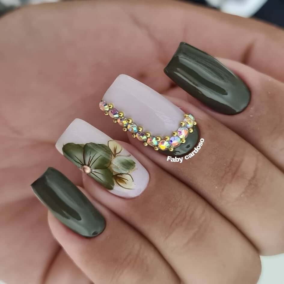 decoração unha verde militar