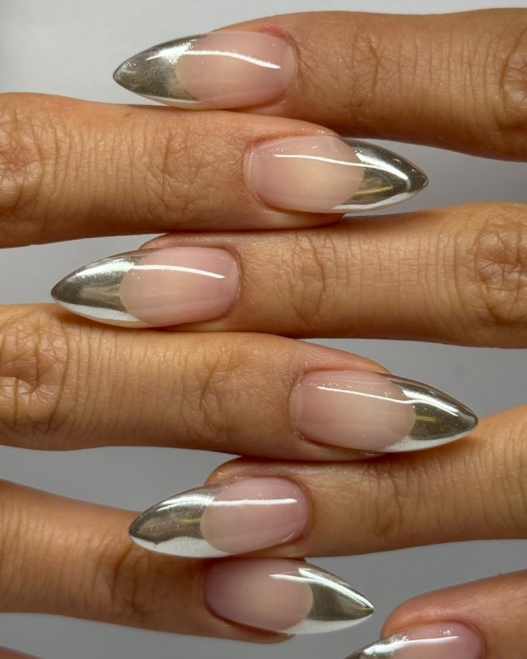nail art almond