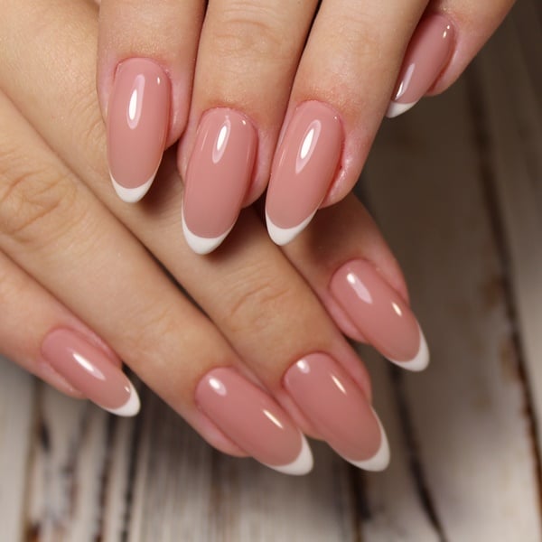 erros comuns ao fazer unhas amendoadas