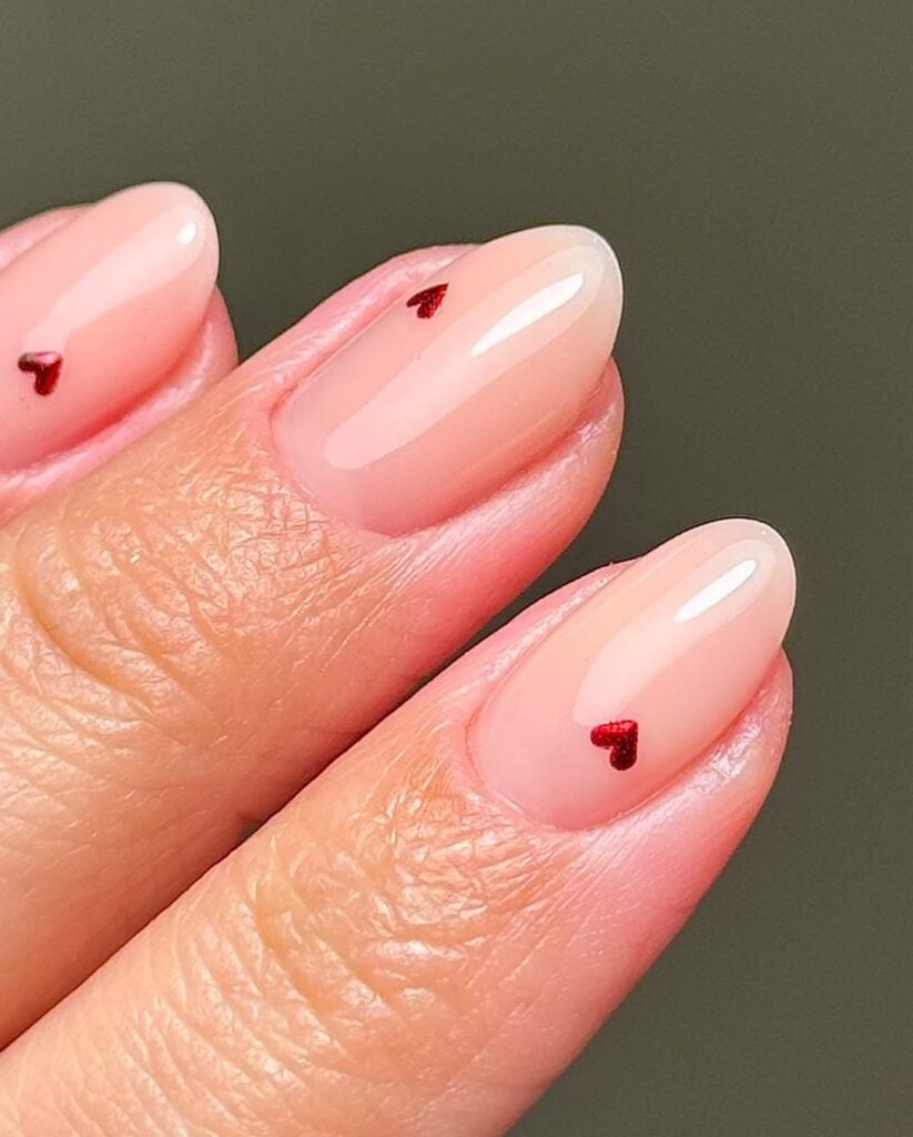 erros comuns ao fazer unhas amendoadas