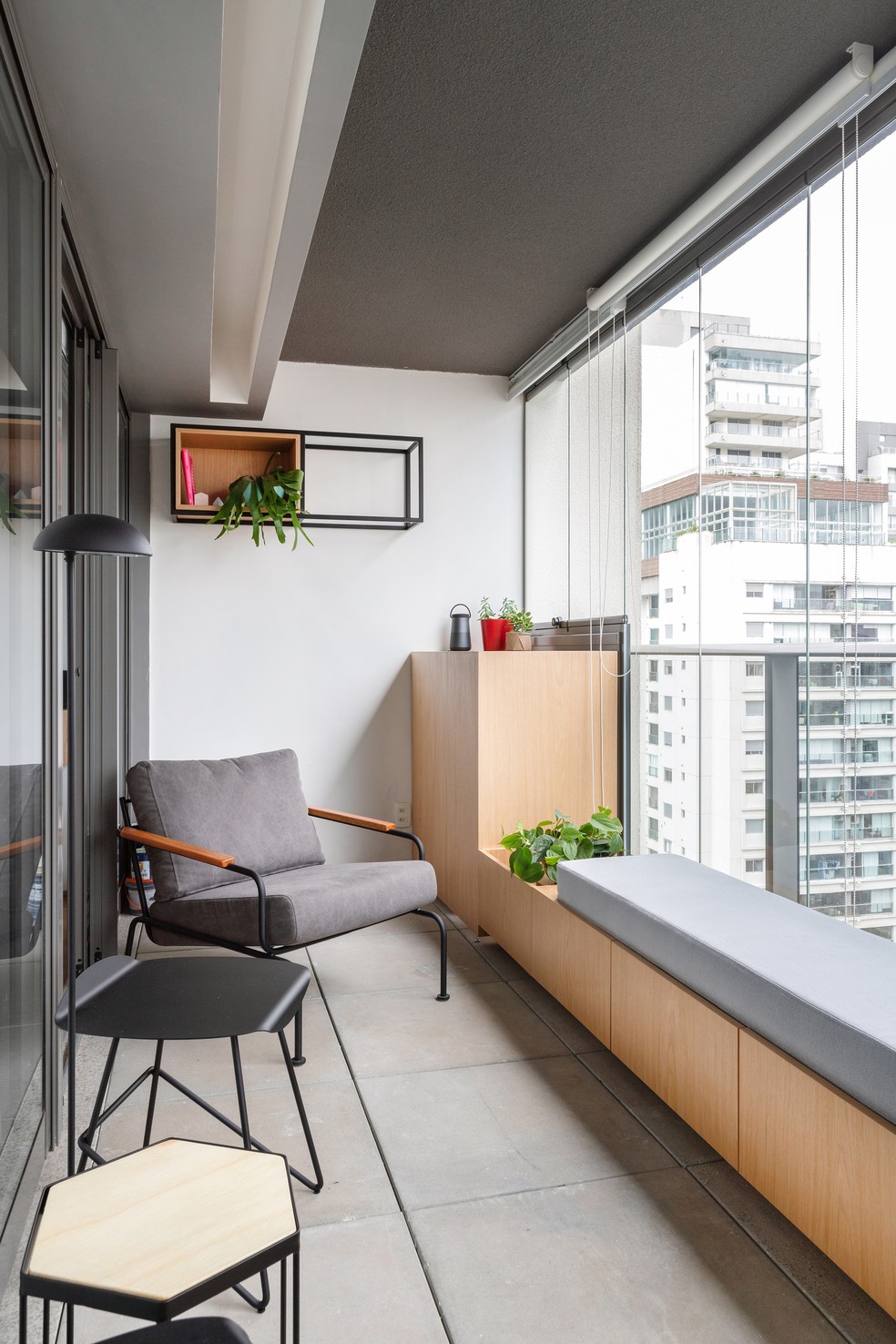 ideias criativas para decorar varanda pequena de apartamento