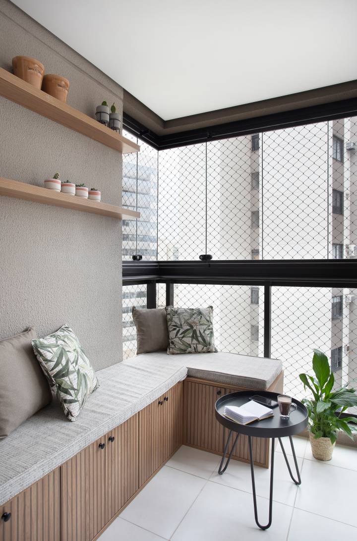 erros comuns ao decorar varanda pequena de apartamento