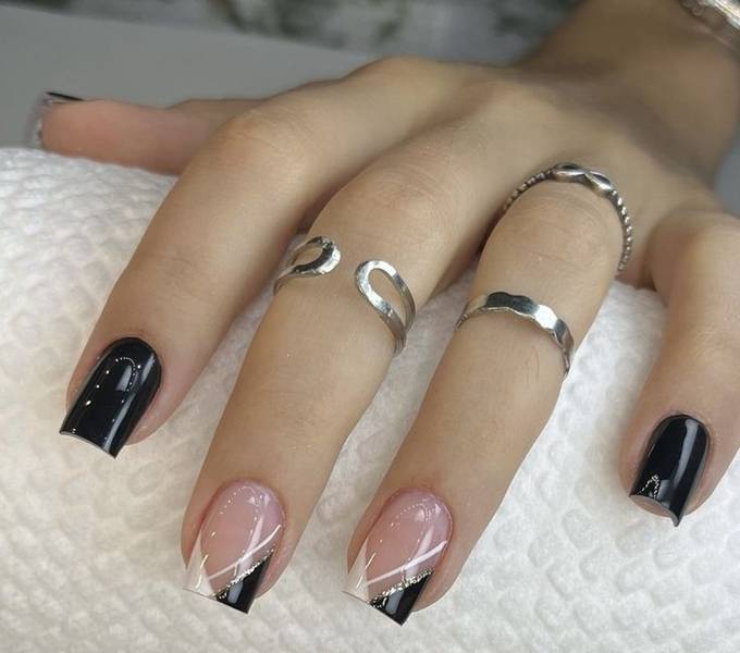 unhas com pontos únicos