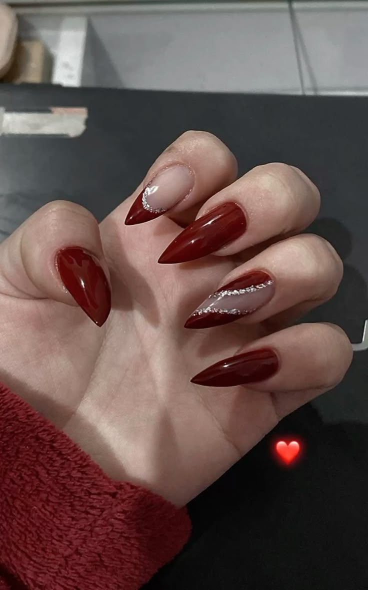unhas postiças vermelhas