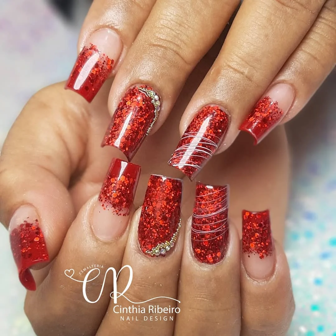 esmalte vermelho vinho