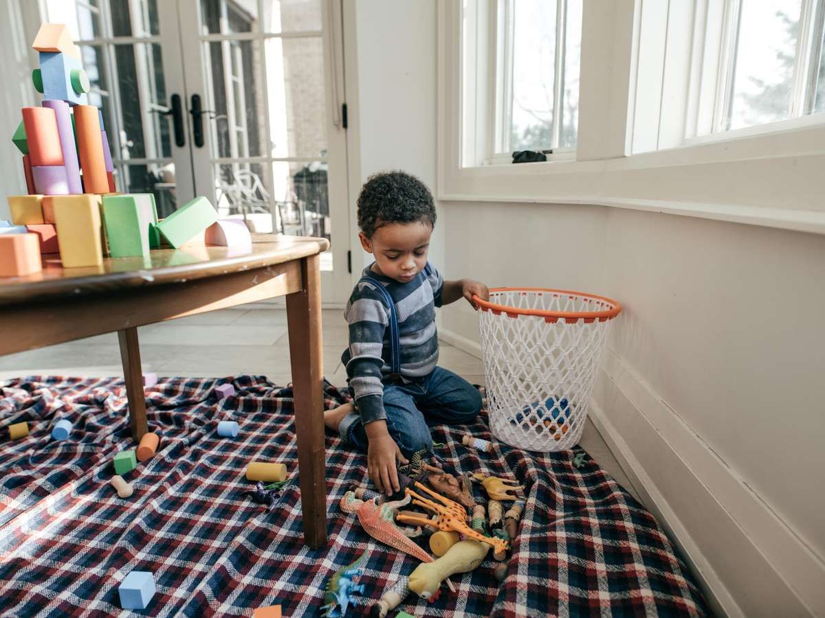 Brincadeiras para Tornar a Arrumação da Cama Divertida