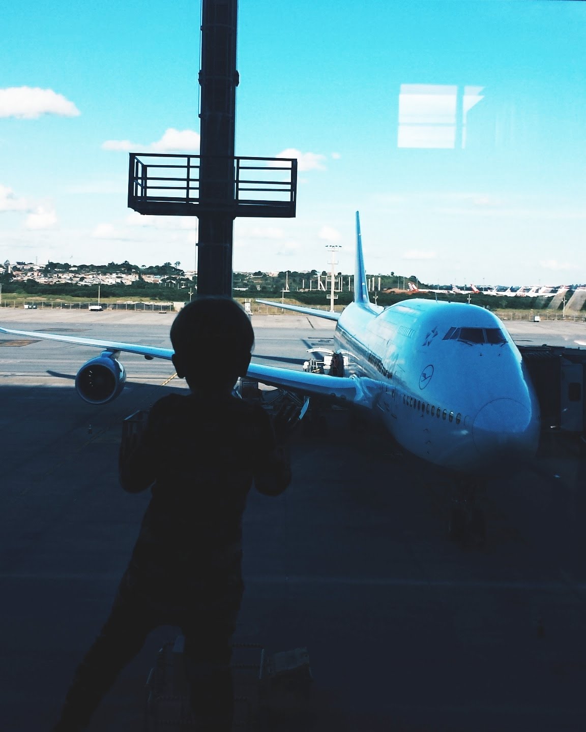 Dicas para lidar com o fuso horário em viagens com bebês