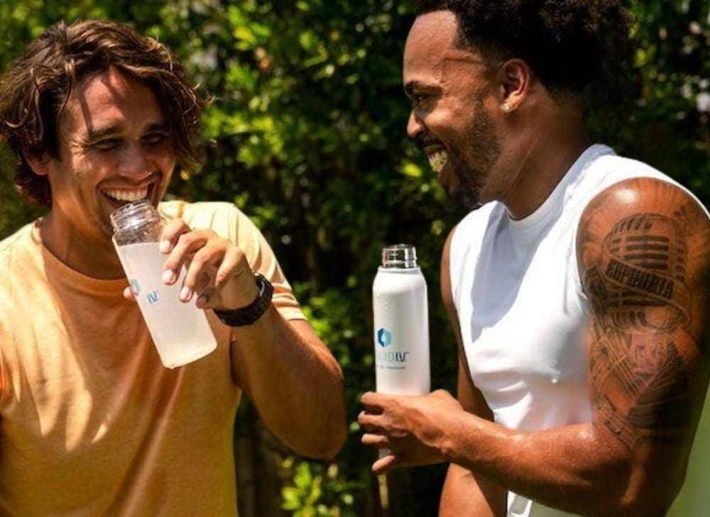 Dicas para manter o corpo hidratado no verão intenso