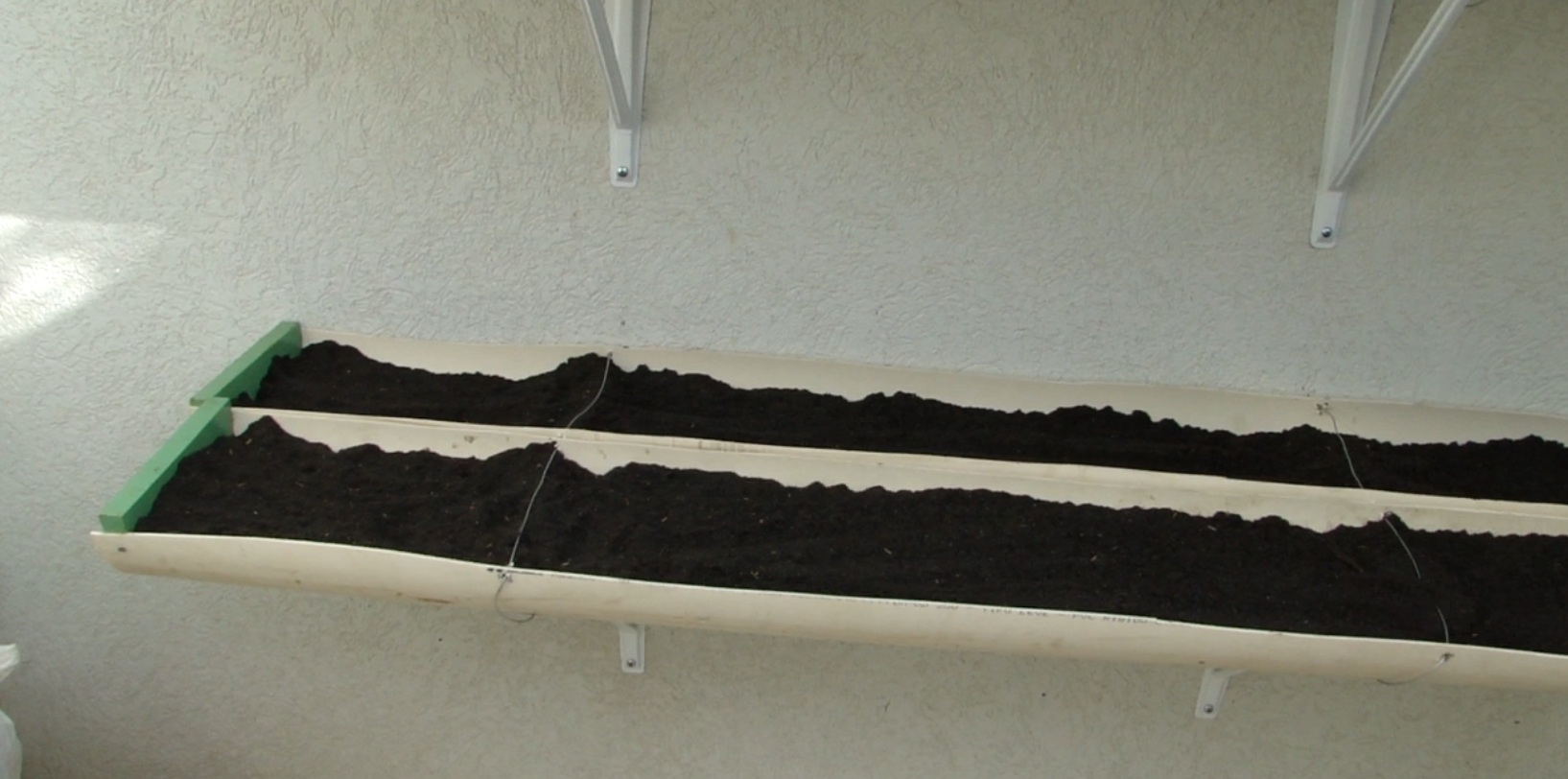 Dicas para montar uma horta em canos de PVC