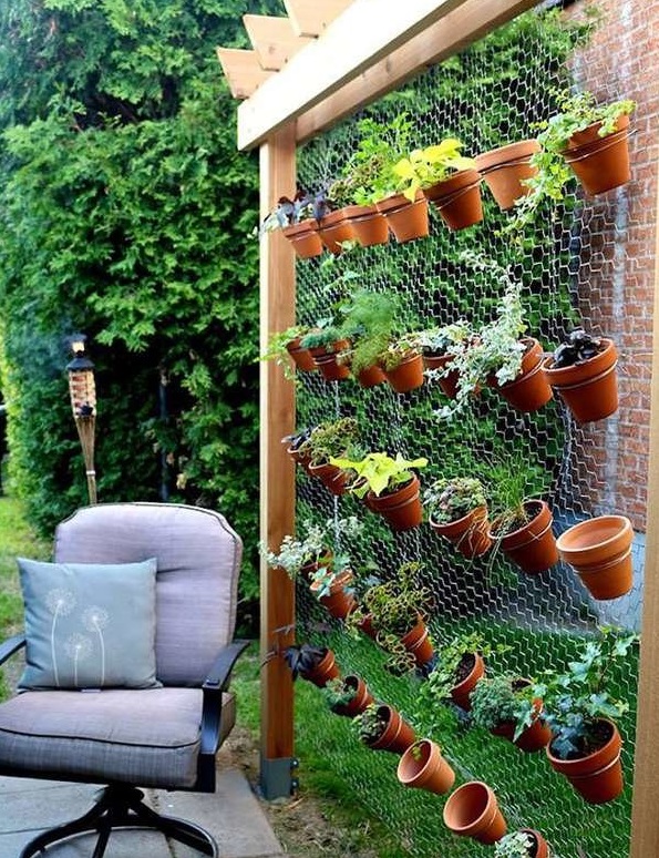 5 Estruturas Criativas para sua Horta Vertical DIY