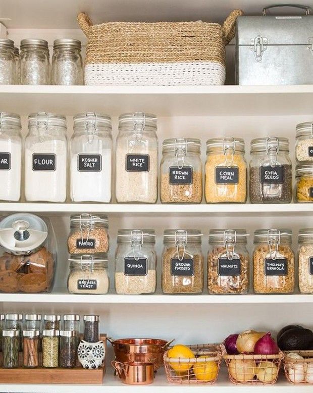 como organizar despensa pequena