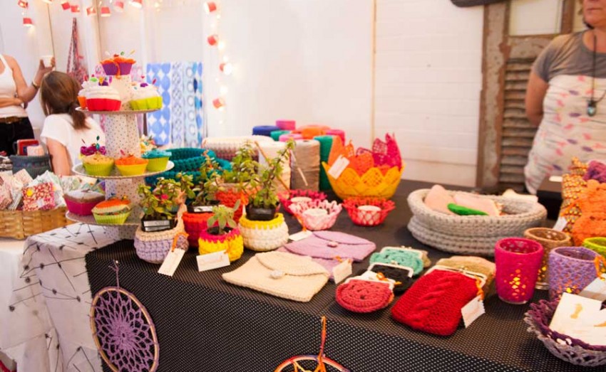 Dicas para visitar feiras de artesanato e design local