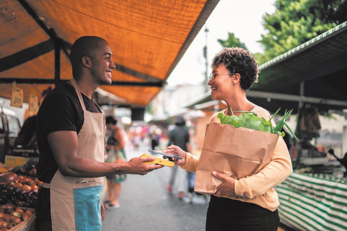 como economizar em feiras livres