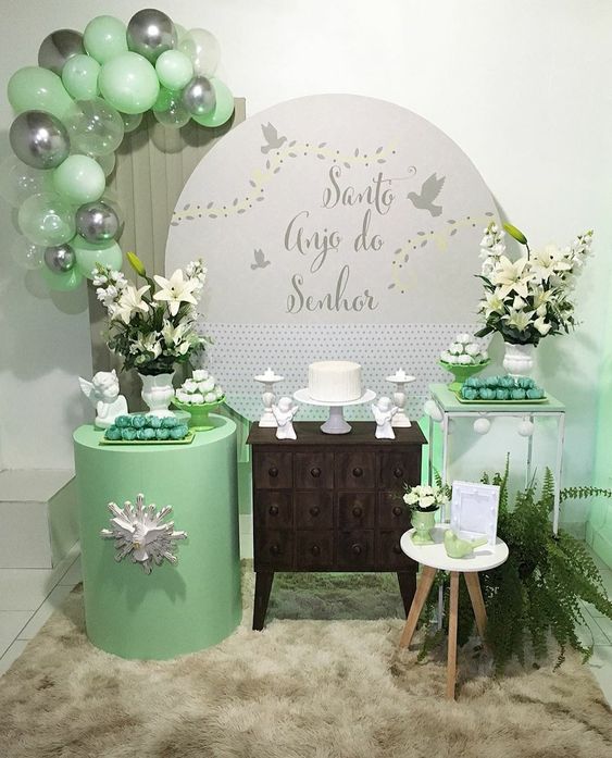 DIY: Centros de Mesa Encantadores para Batizado com Baixo Custo