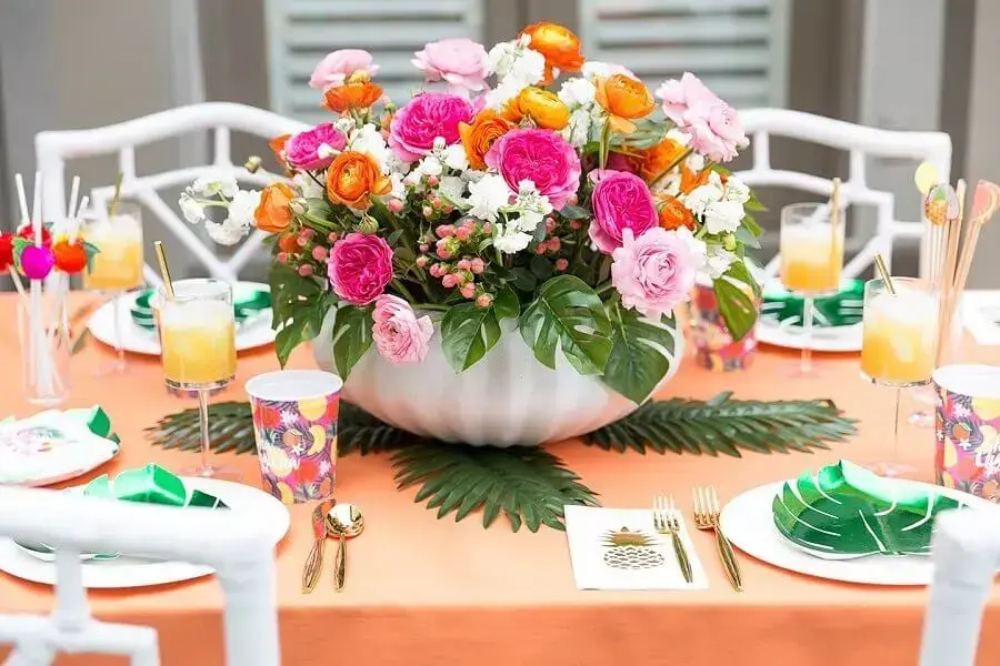 Inspiração de Cardápio: Pratos Principais Tropicais que Vão Surpreender seus Convidados