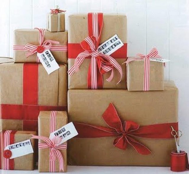 5 Ideias Criativas de Embalagens de Presente para Encantar
Como Escolher o Papel de Presente Ideal para Cada Ocasião
Onde Comprar Embalagens de Presente: Guia Completo
Materiais Essenciais para um Preenchimento de Caixa de Presente Perfeito
Tendências em Embalagens de Presente Sustentáveis