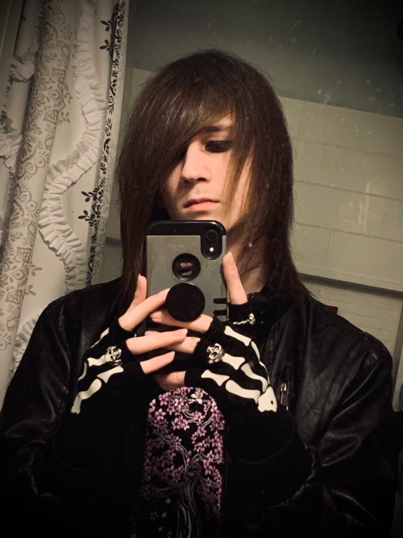 emo e-boy