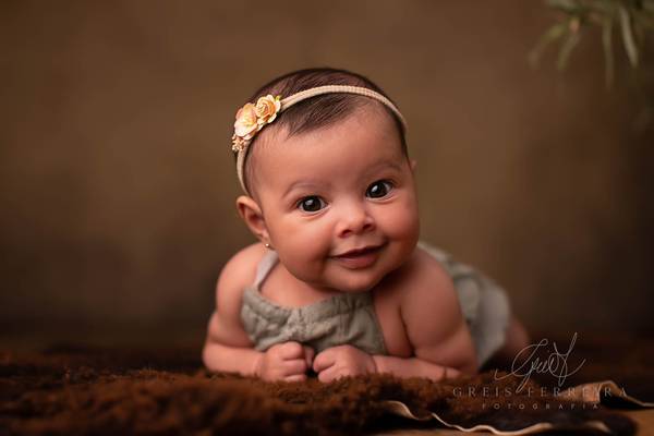 Guia Completo: Poses Criativas para o Ensaio de 3 Meses do seu Bebê