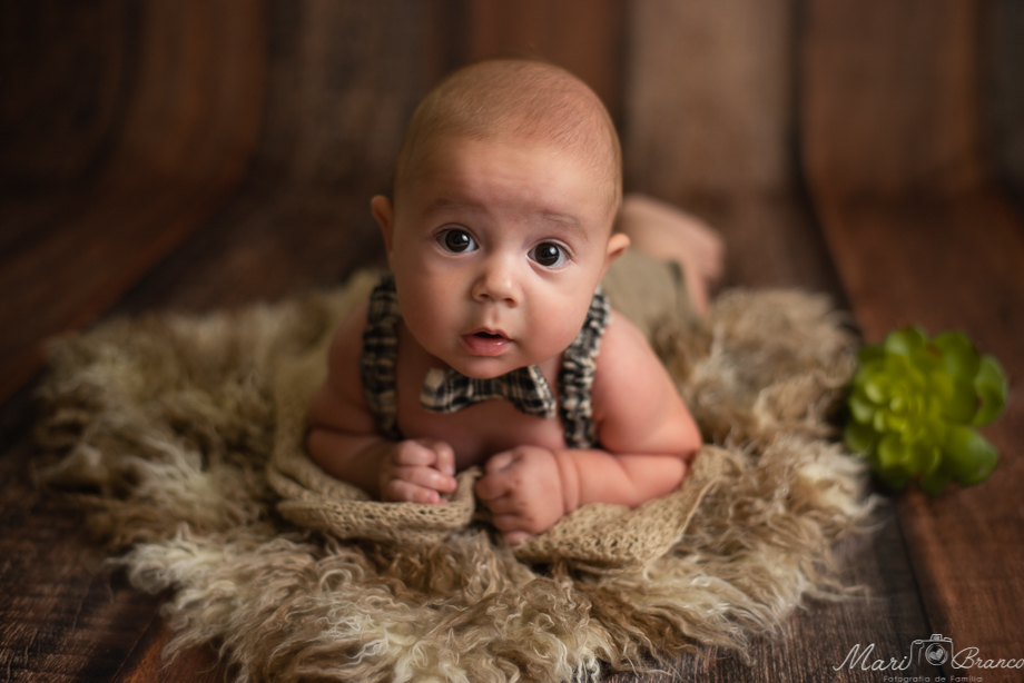 Dicas Essenciais para um Ensaio de Bebê de 2 Meses Tranquilo e Divertido