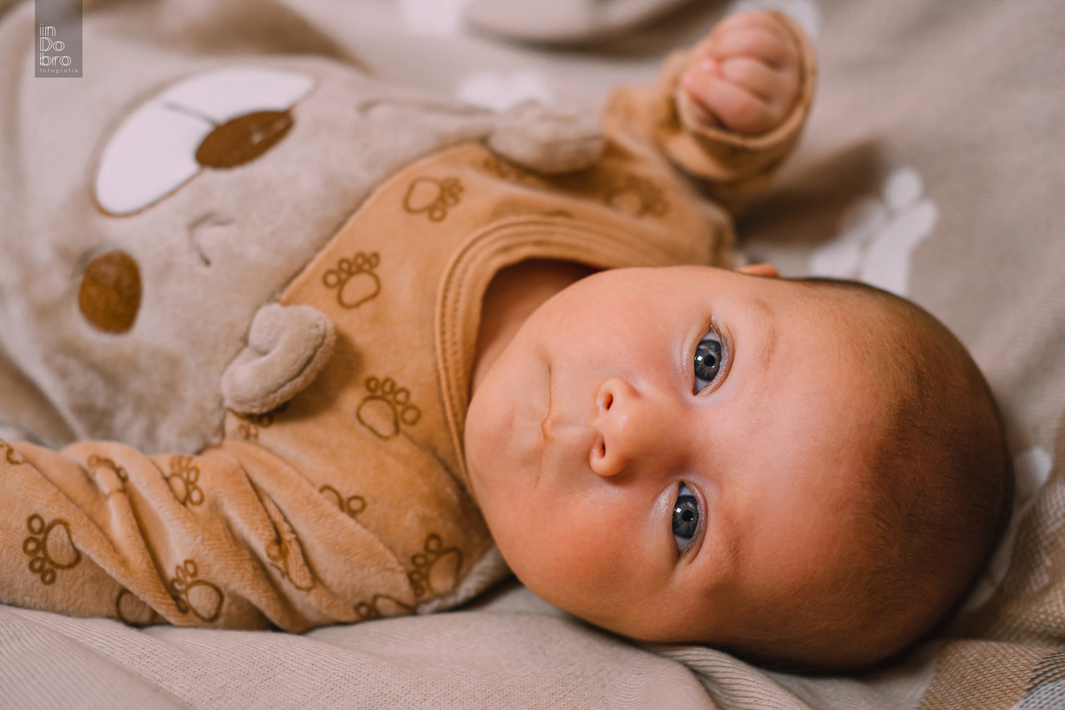 Dicas Essenciais para um Ensaio de Bebê de 2 Meses Tranquilo e Divertido