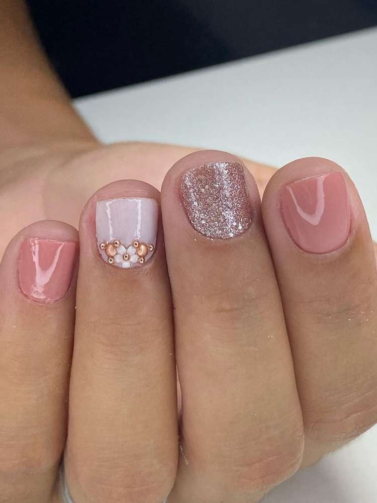 esmalte que faz a unha parecer maior