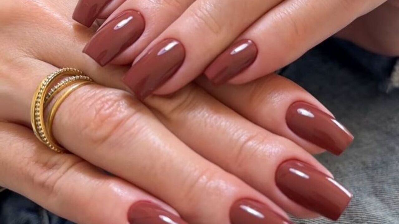 cores de esmalte 2026 para unhas elegantes