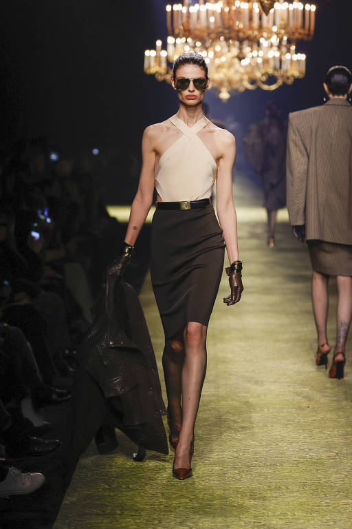 Como Montar um Guarda-Roupa Cápsula no Estilo Luxo Silencioso