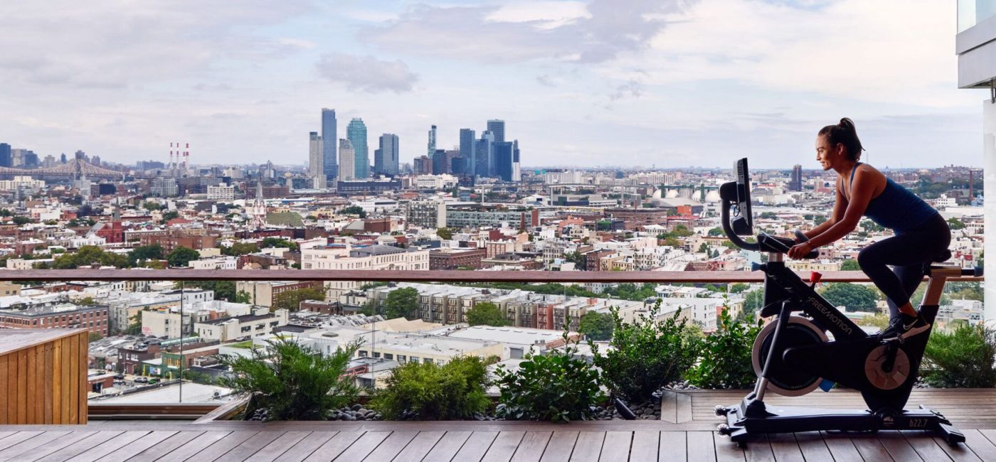 Equipamentos Improvisados para Treinar no Hotel