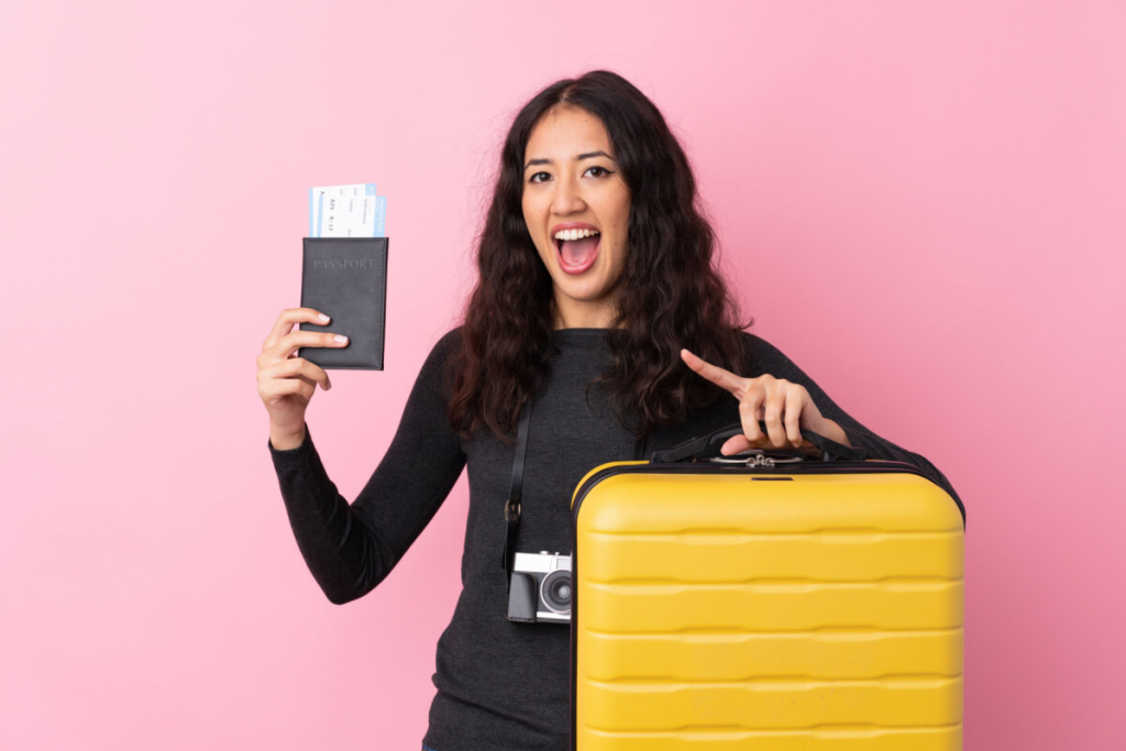 viagem minimalista com mala de mão