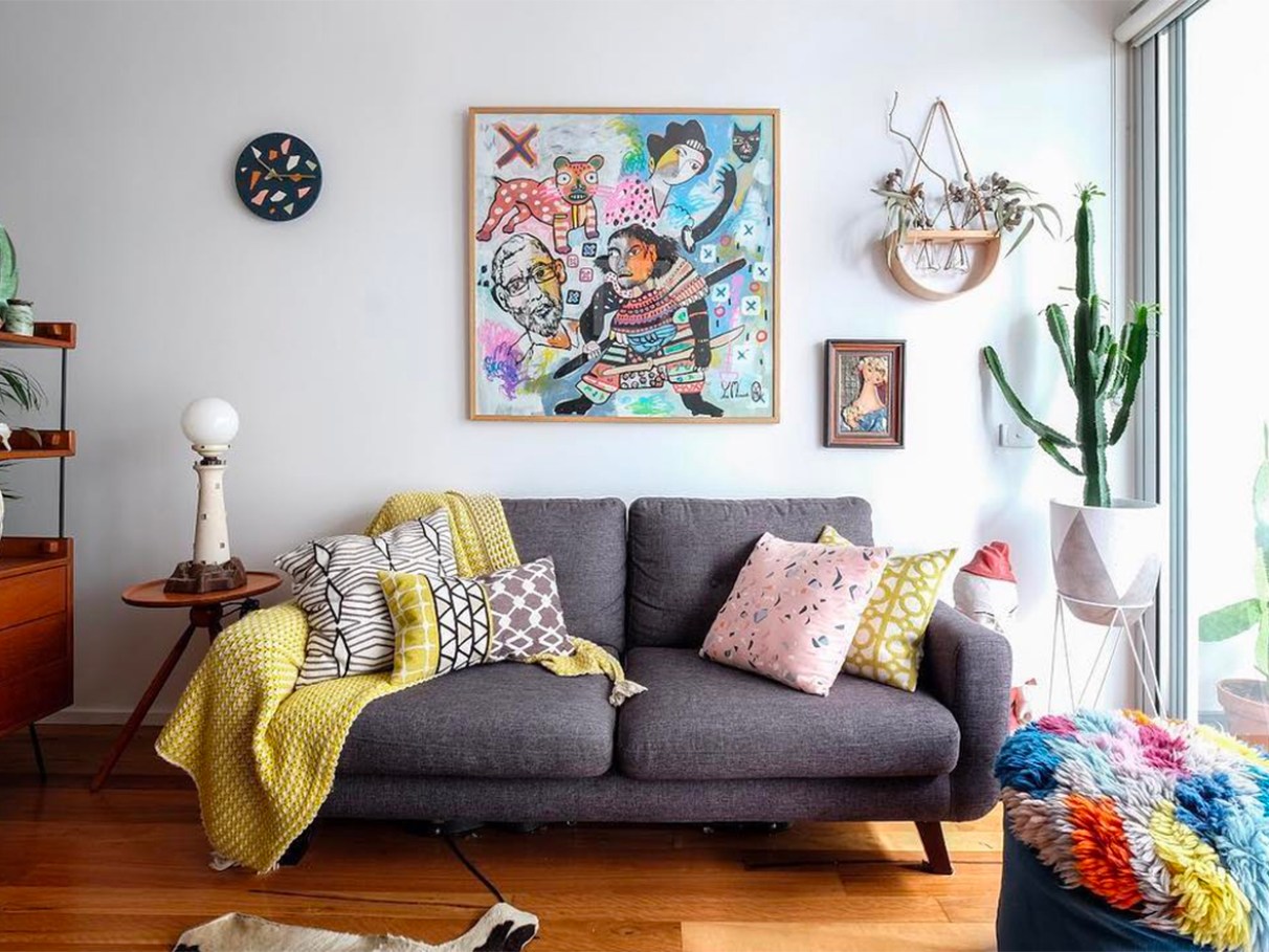 Guia Completo de Color Blocking para um Guarda-Roupa Minimalista