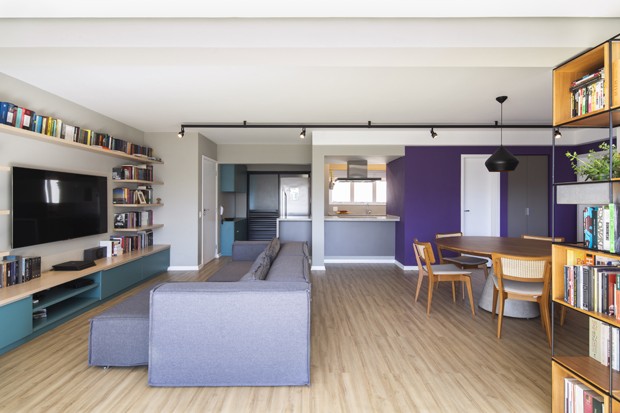 Como Usar Cores Vibrantes na Decoração Minimalista da Sua Casa