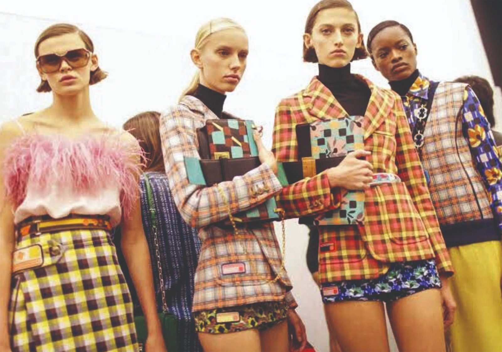 Brechós de Luxo: Onde Encontrar Joias e Roupas Neo-Vintage Autênticas