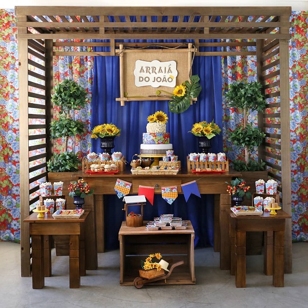 decoração mesa de doces festa junina